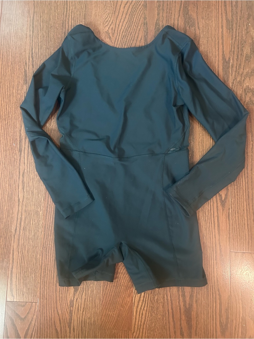 Old Navy Black Long-Sleeve Athletic Shorts Romper Medium